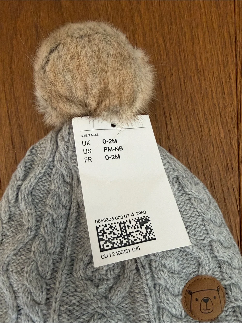 HM 0-2M Gray Cable Knit Pom Pom Hat and Mittens Set